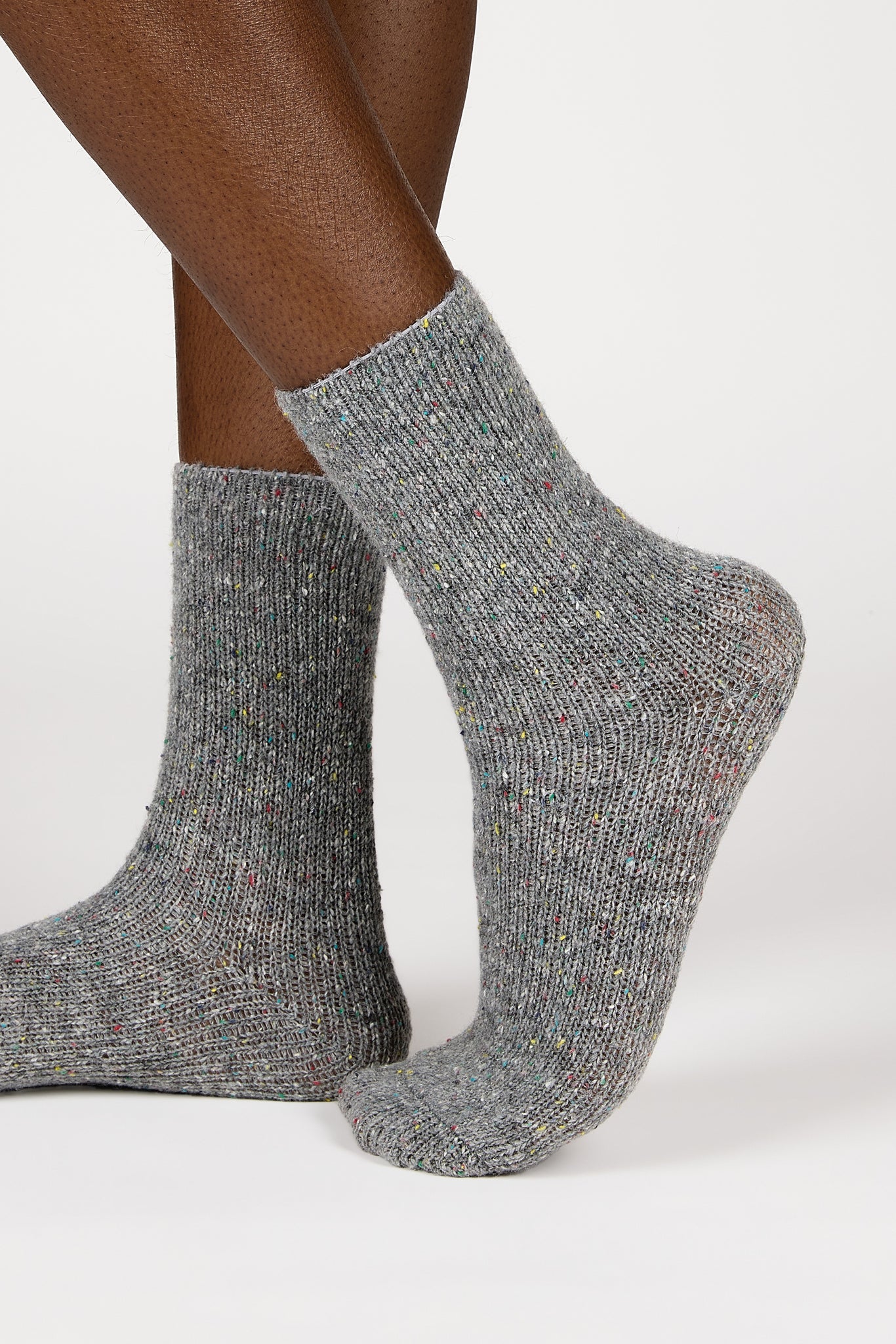 Grey smooth rainbow fleck wool blend socks_3