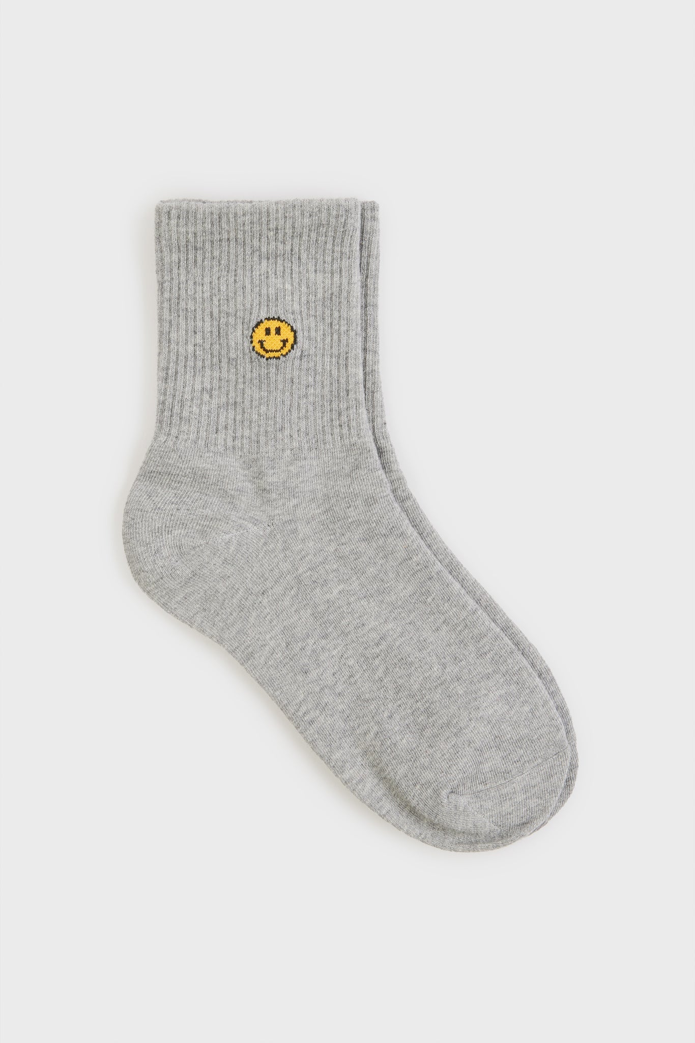 Grey ribbed ankle smiley face socks_2