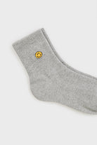 Grey ribbed ankle smiley face socks_3