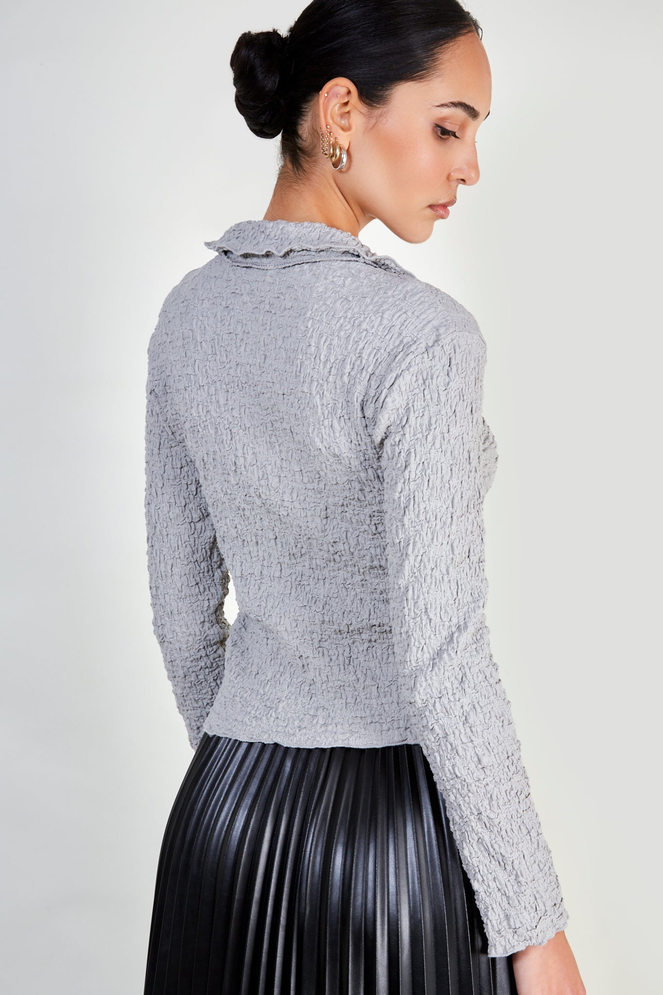 Grey textured zip top_3