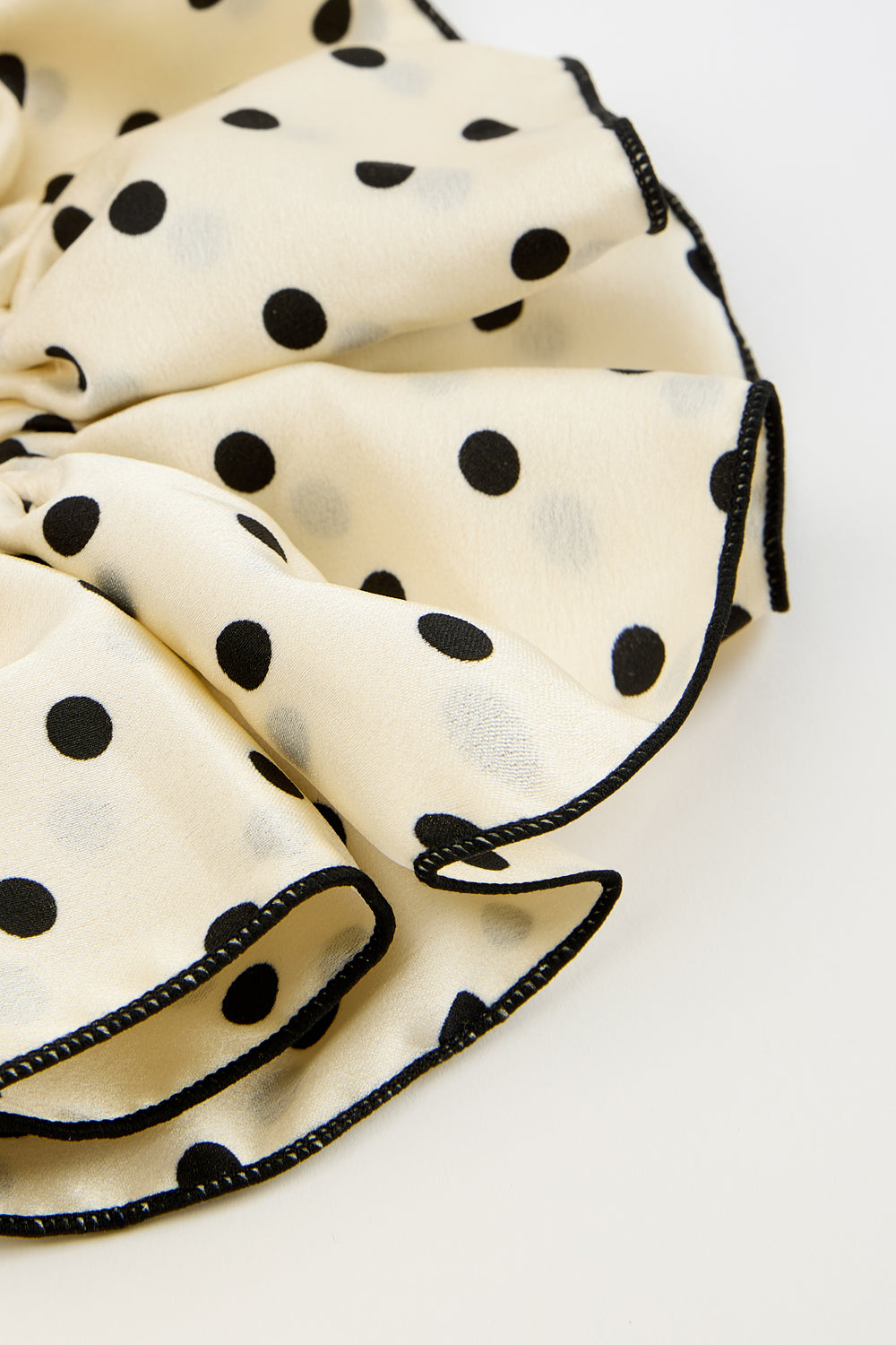 Ivory and black polka dot scrunchie_2