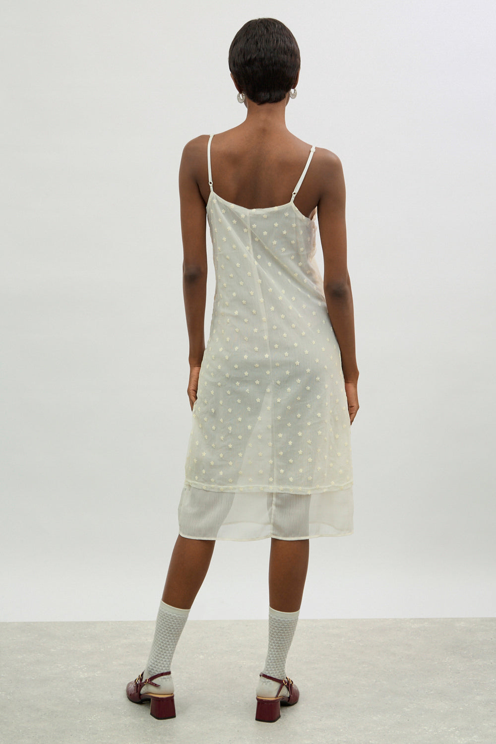 Ivory embroidered floral layered midi dress_7