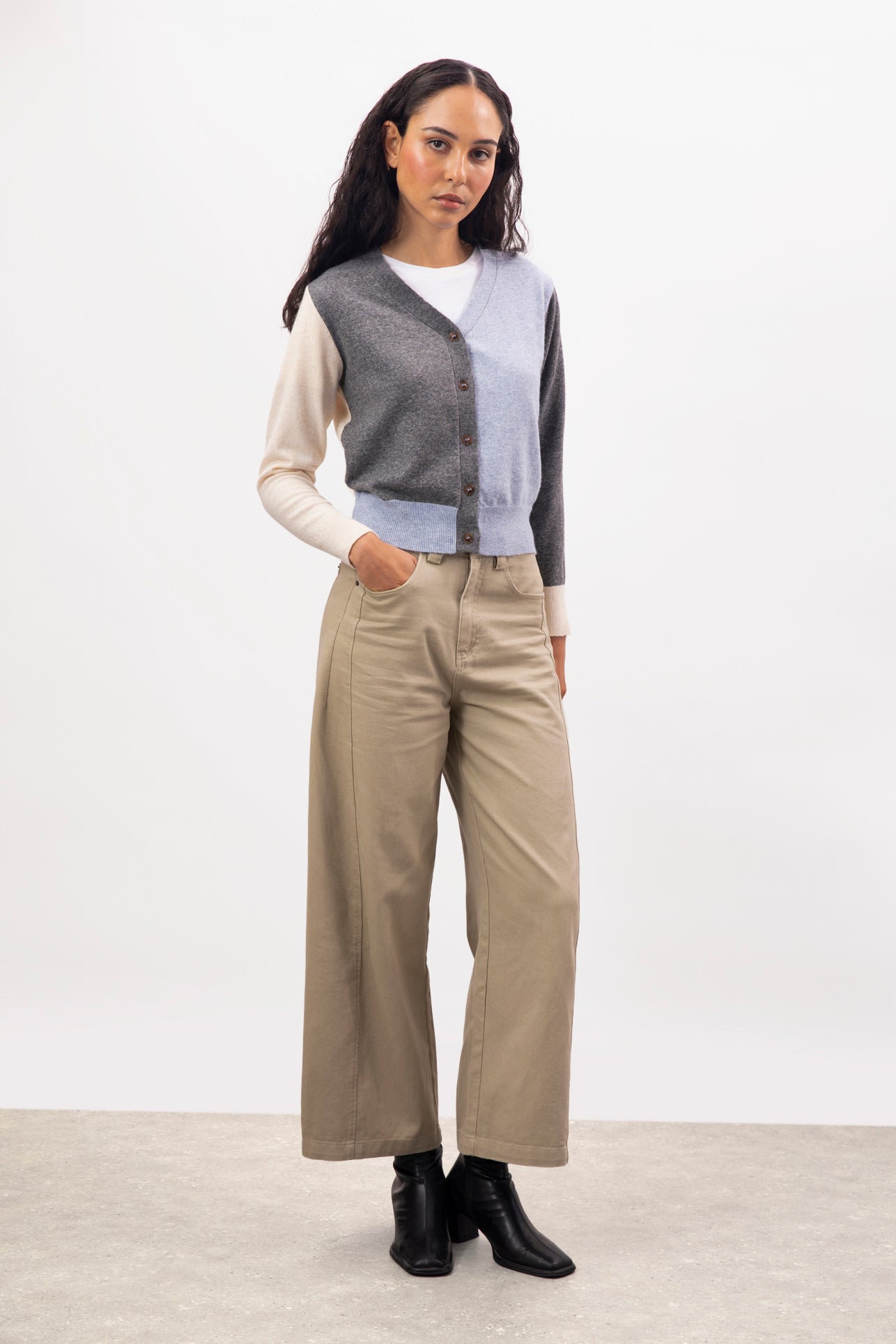 Ivory grey and pale blue blocked wool blend cardigan_4