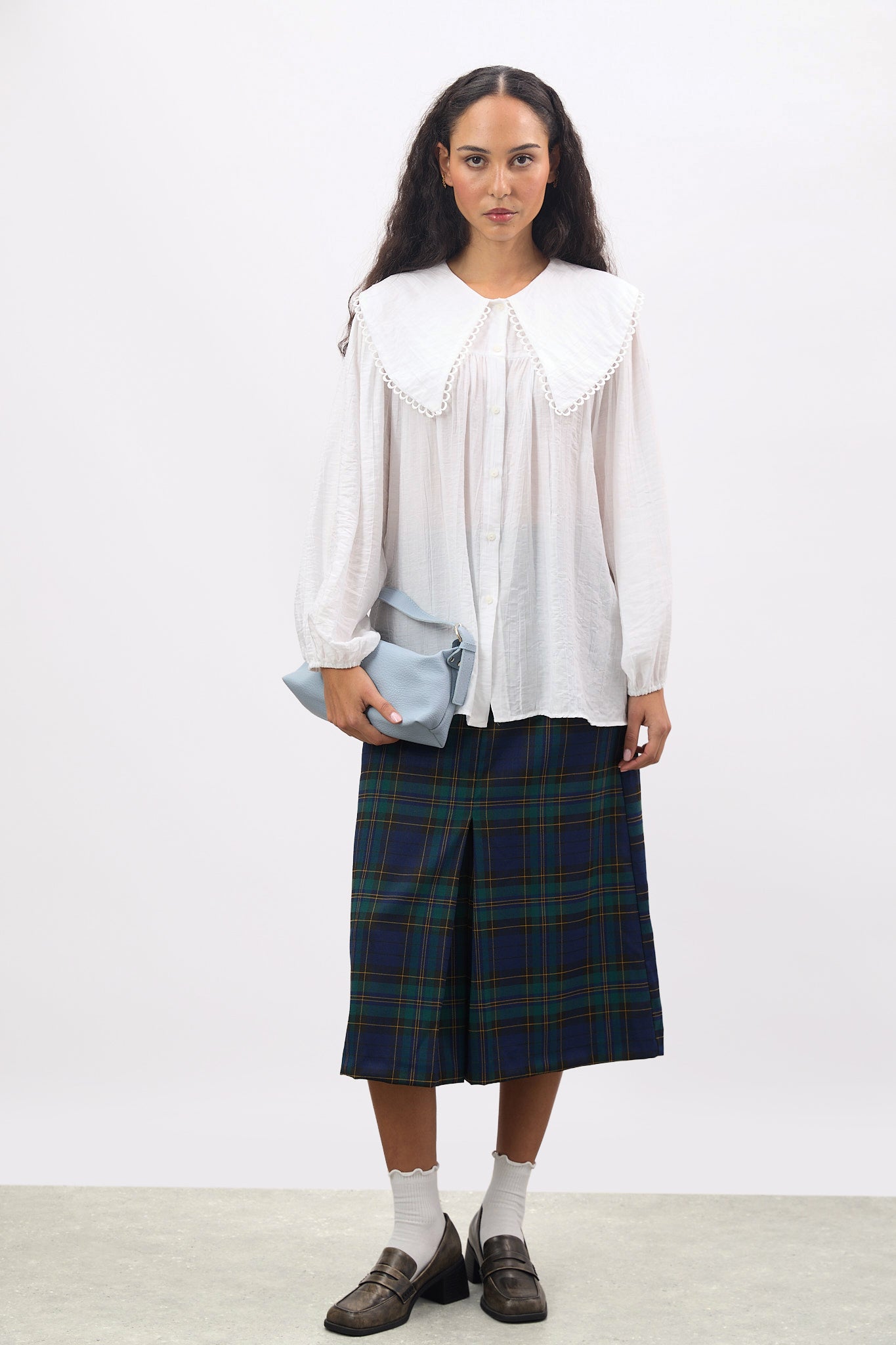 Ivory large eyelet trim collar blouse_5