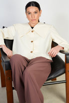Ivory pointed giant collar shirt_5