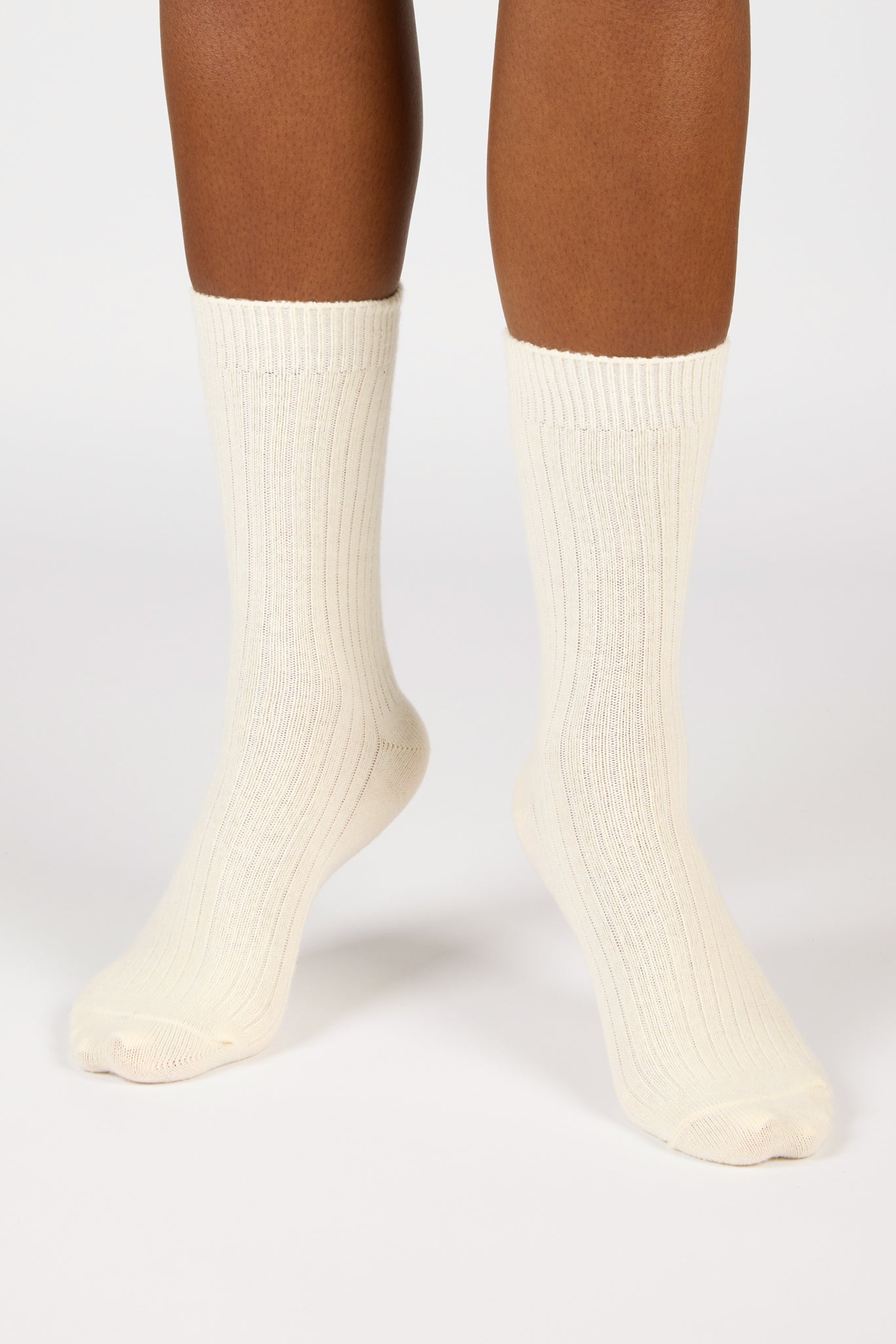 Ivory ribbed cashmere wool blend socks_4