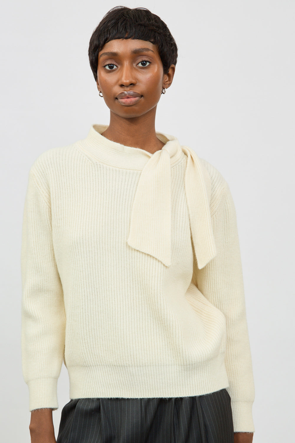 Ivory thick tie neck ribbed jumper