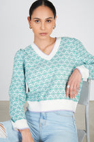 Ivory and green geometric  V-neck jumper_5