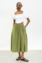 Khaki and white box check flowing trousers_4