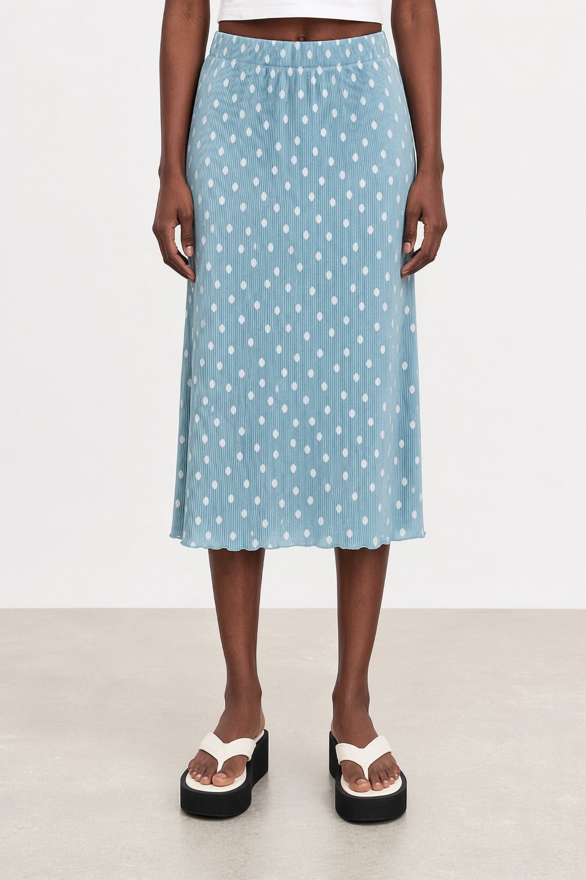 Light blue and white polka dot ribbed skirt_1