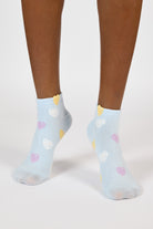 Light blue scribble hearts pop socks_2