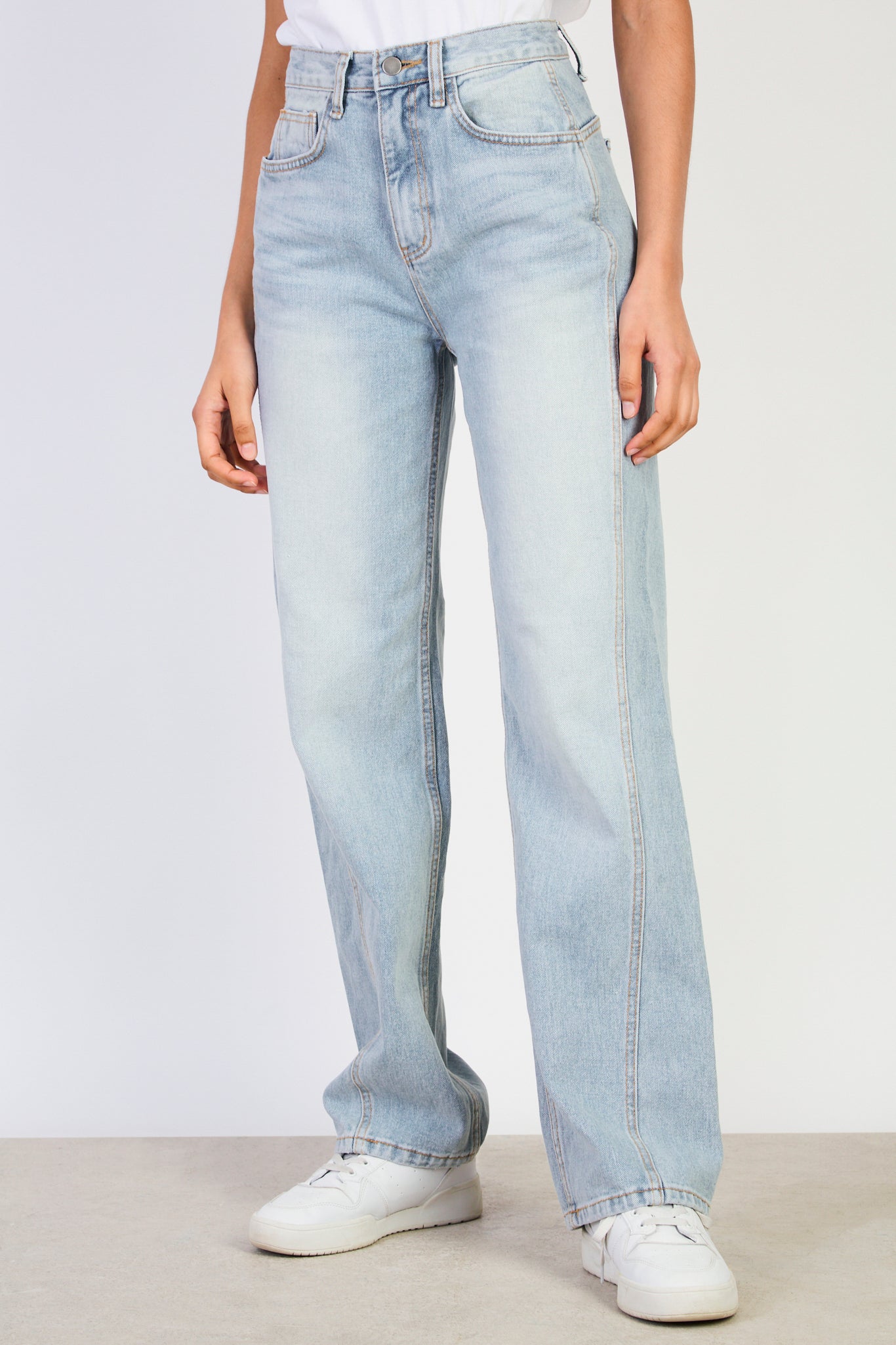 Light blue washed slim side seam jeans_1