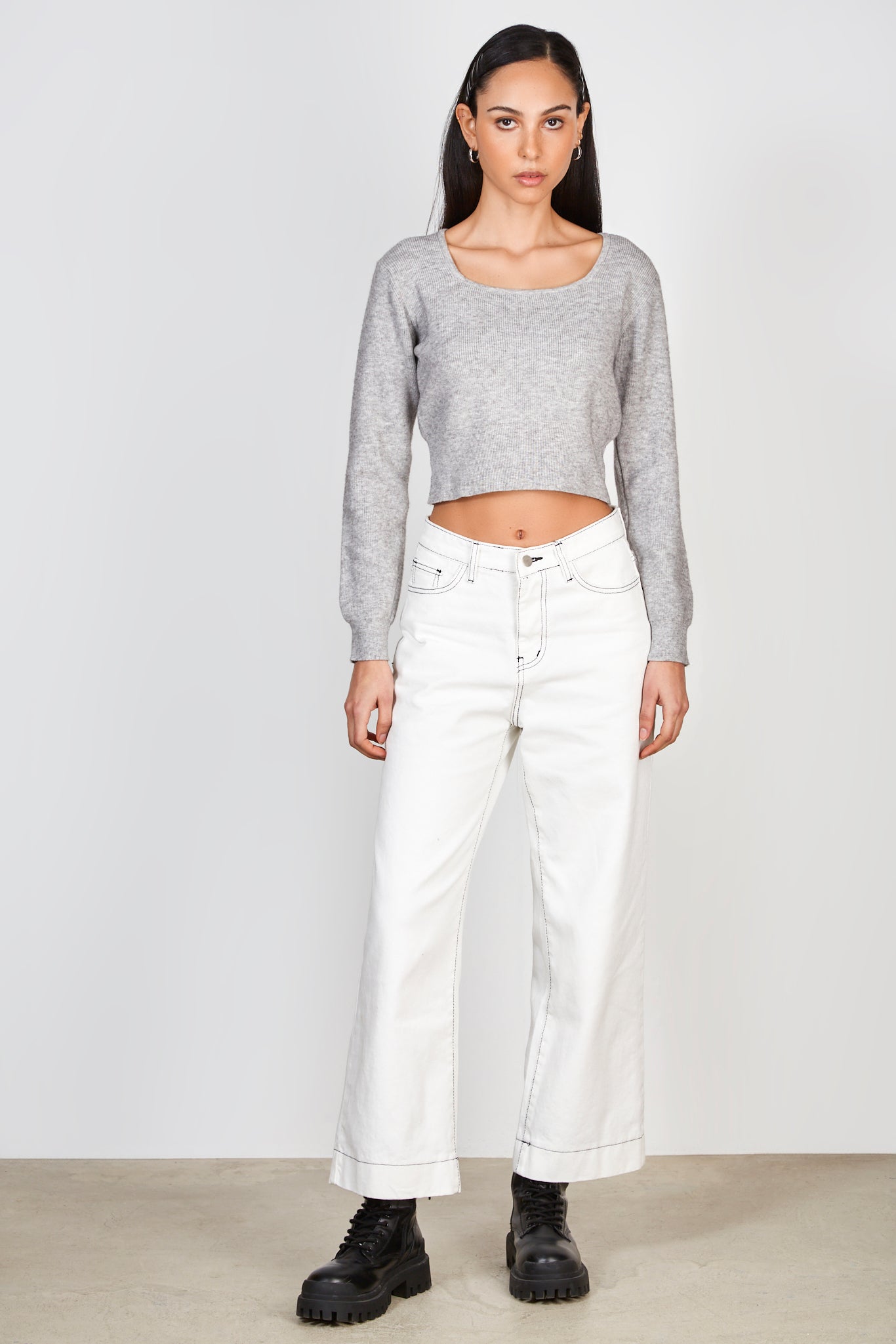 Light grey square neck knit top_3