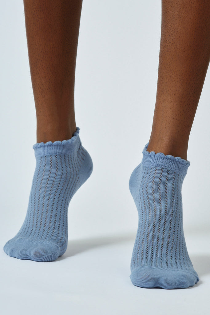 Light blue ribbed soft trim ankle socks_2