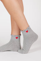 Light grey ruffle trim heart ankle socks_1