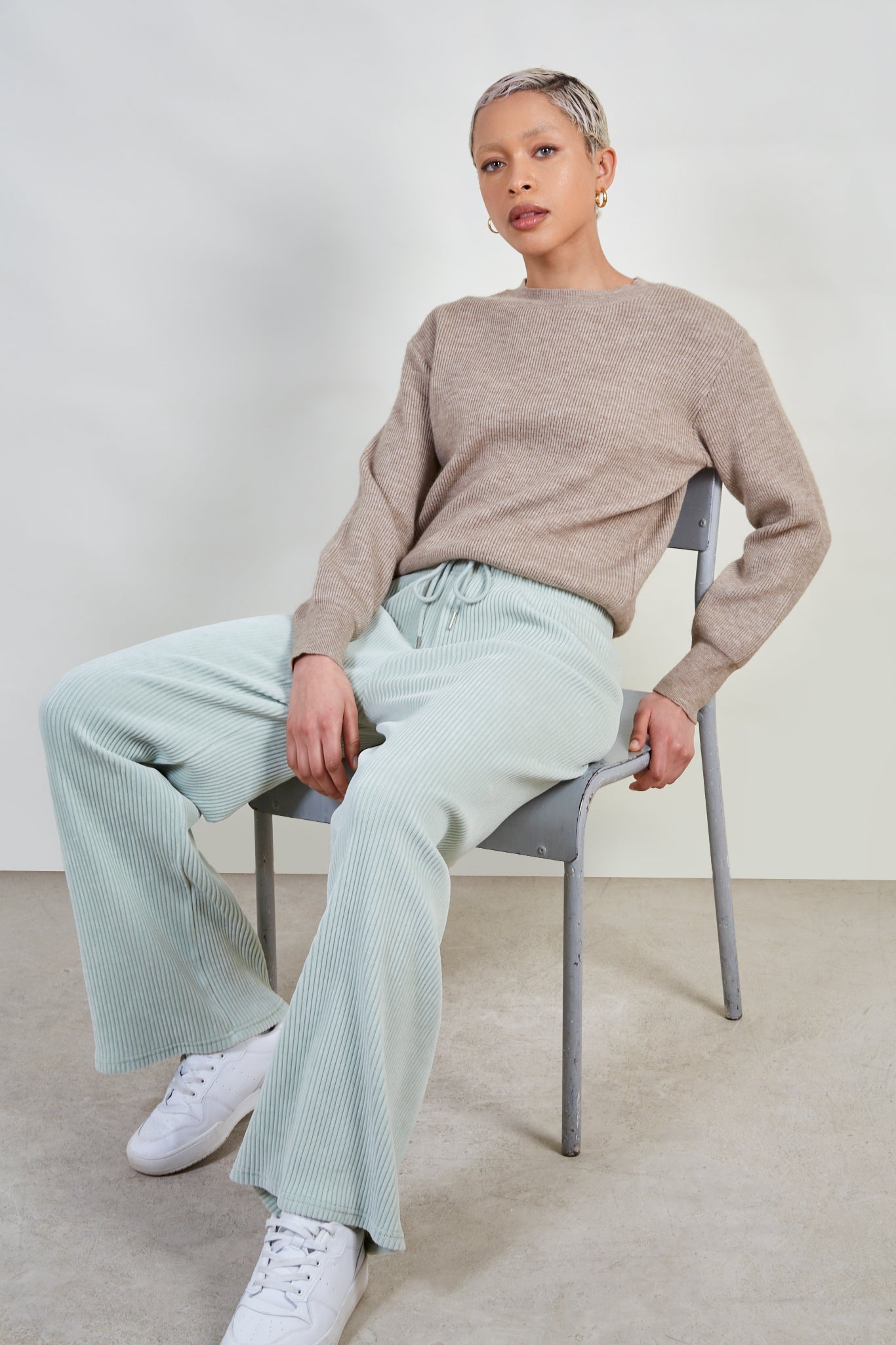 Mint green ribbed velvet trousers_5