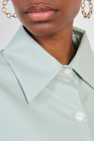 Mint vegan leather cropped shirt_4