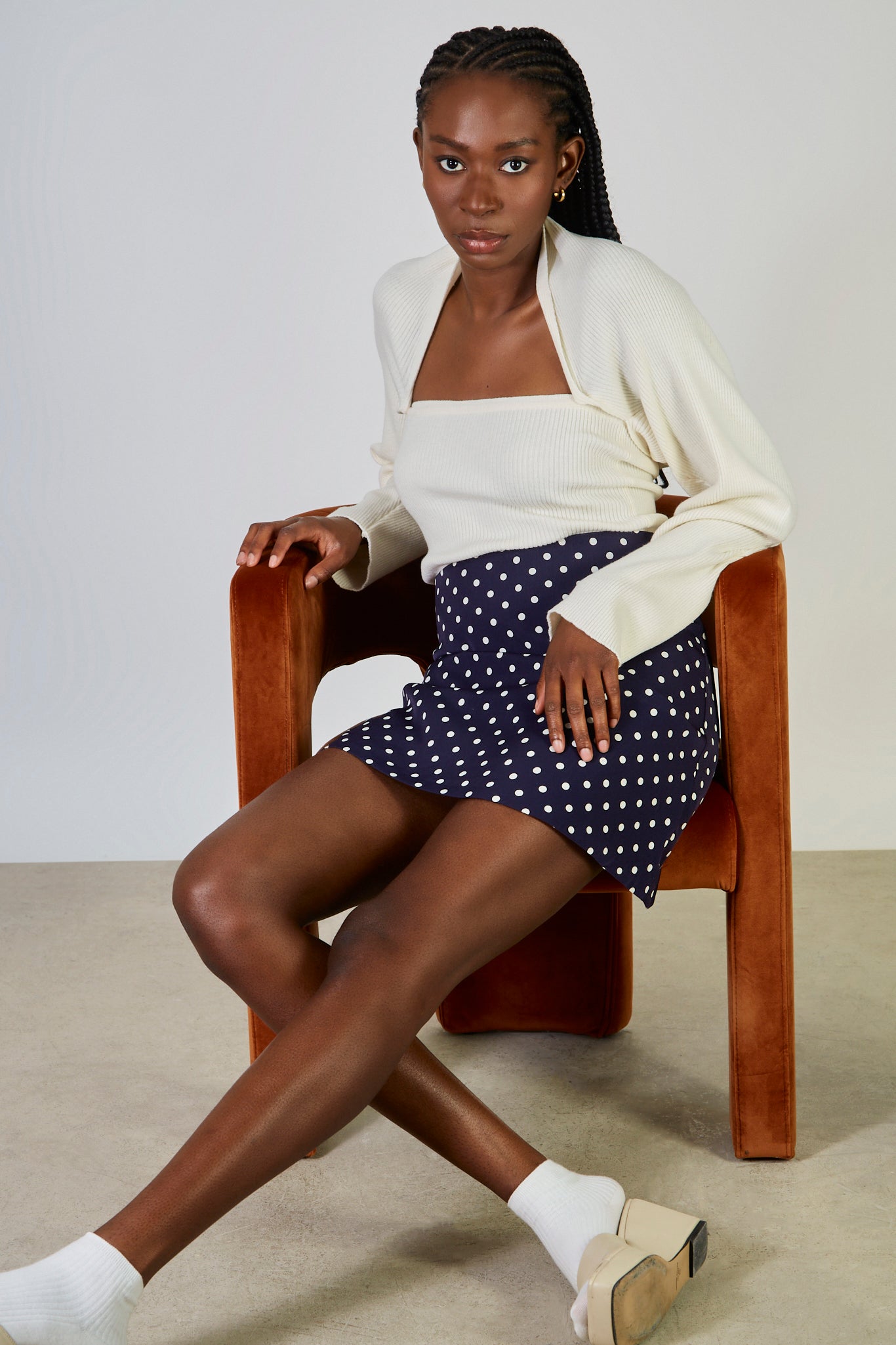 Navy blue and white polka dot skirt_5