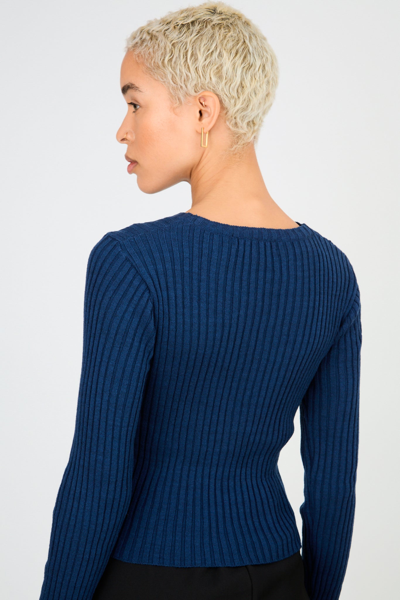 Deep blue ribbed peek front knit top_2