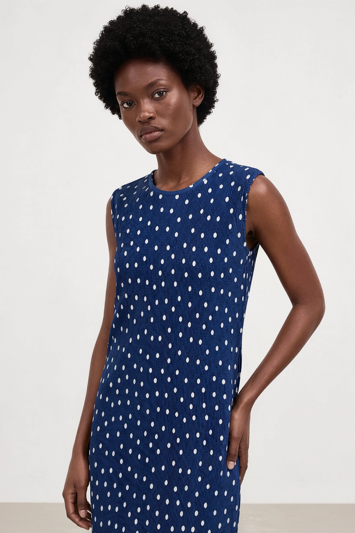 Navy blue and ivory polka dot ribbed sleeveless column dress_3