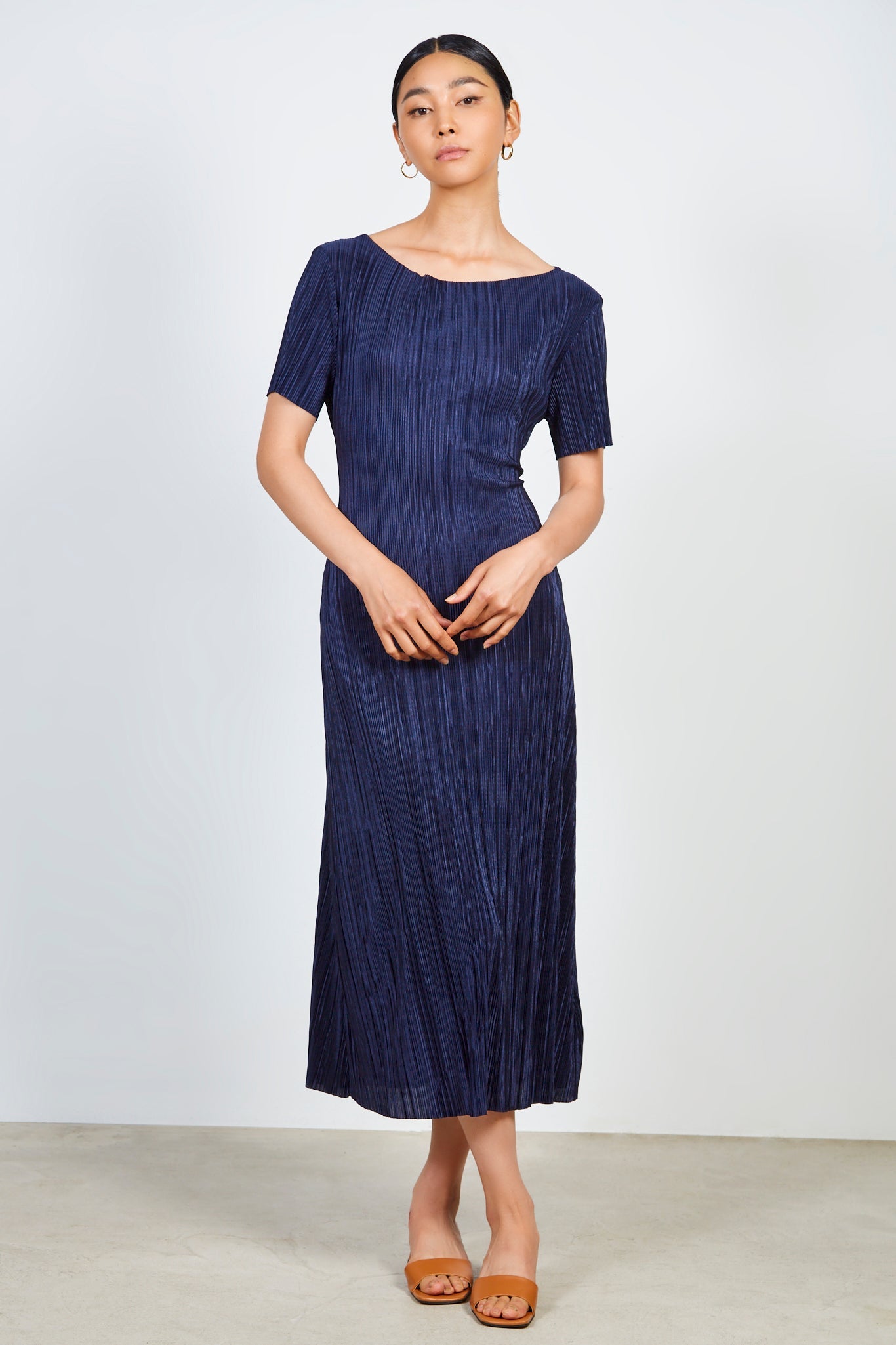 Navy micro pleat peek back dress_2