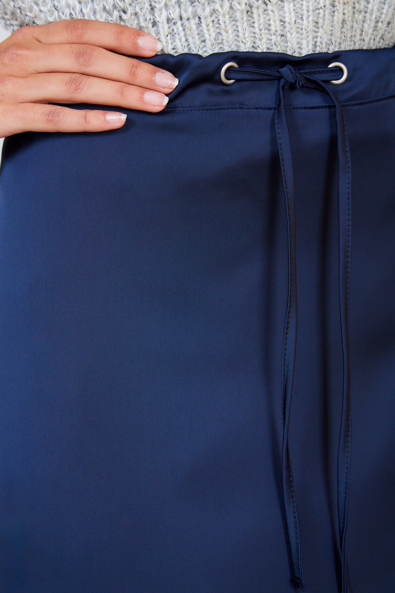 Navy silky tie waist skirt