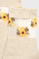 Oatmeal sheer ankle sunflower socks_4