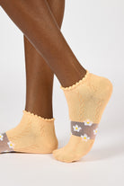 Orange and white sheer daisy strip ankle socks_1