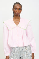 Pale pink contrast trim scalloped giant collar shirt_1