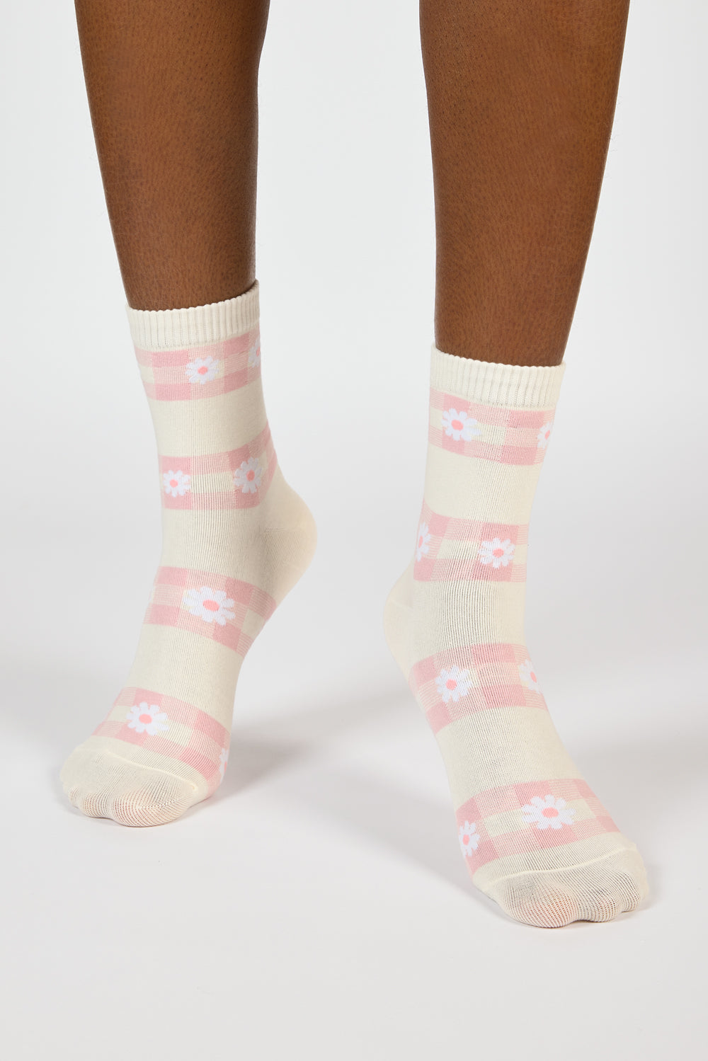Pale pink daisy gingham striped socks_2
