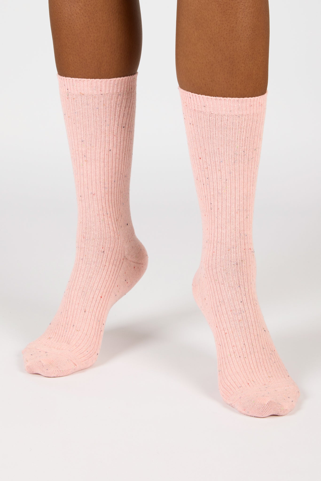 Pale pink rainbow fleck ribbed socks_4