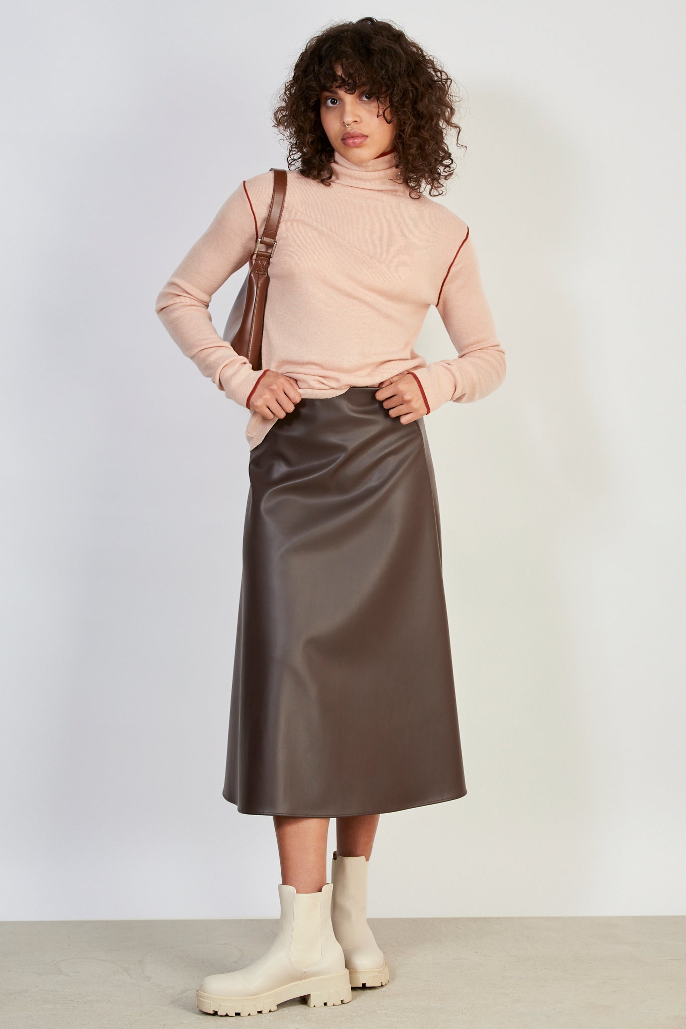 Pink and burgundy trim turtleneck top_4