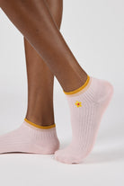 Pink and tiny yellow embroidered flower short socks_3