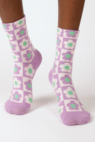 Purple daisy checkered socks_4