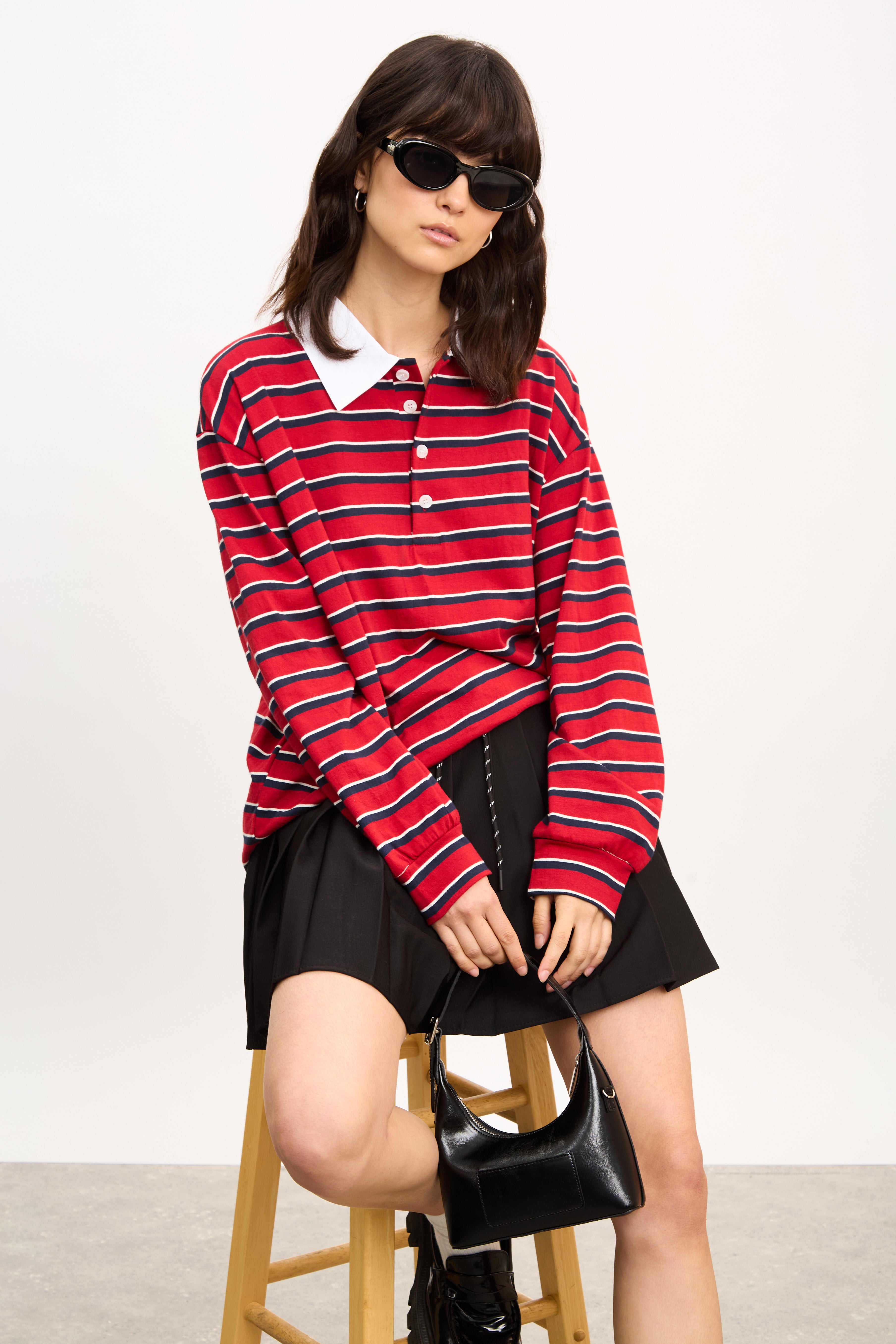 Red and navy blue striped rugby shirt_1
