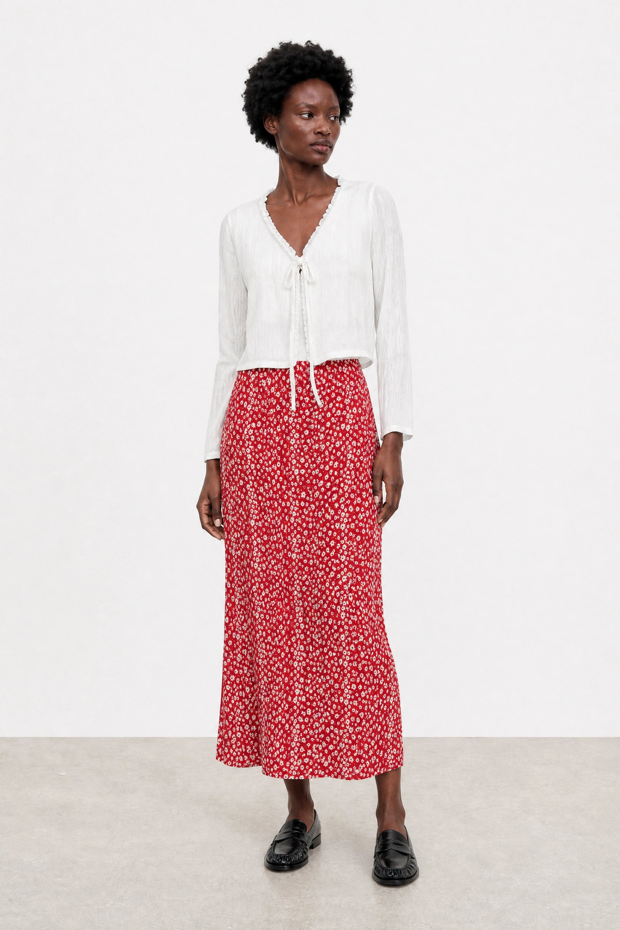 Red and white ditsy floral ribbed skirt_4