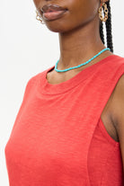 Red muscle tank top_3