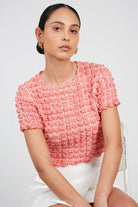 Red and white textured puff tee_5