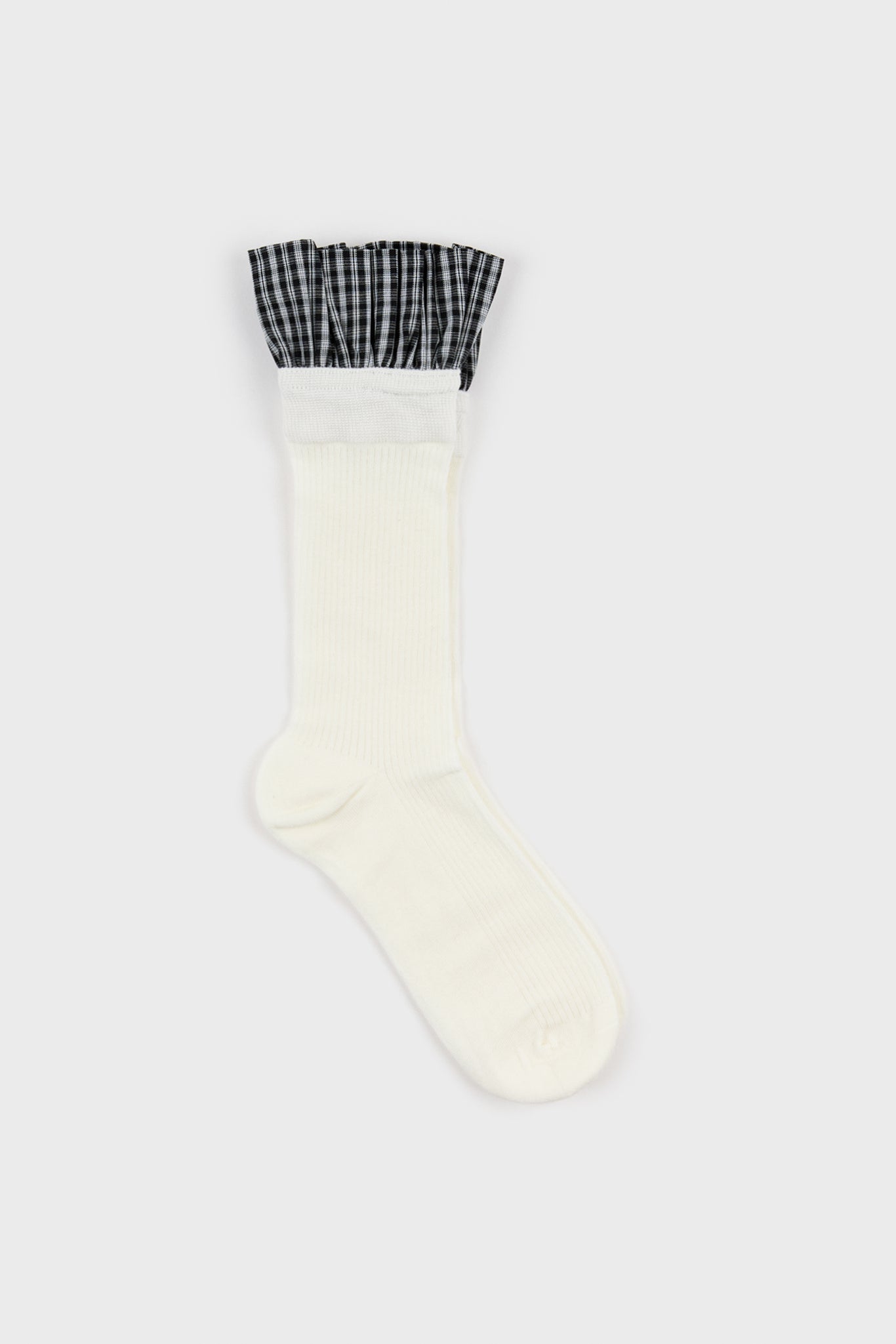 White and black checked ruffle trim socks_1