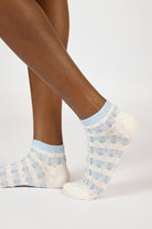 White and light blue textured pop socks_1