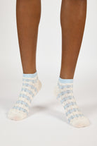 White and light blue textured pop socks_2