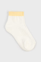 White and pale yellow contrast trim ankle socks_3