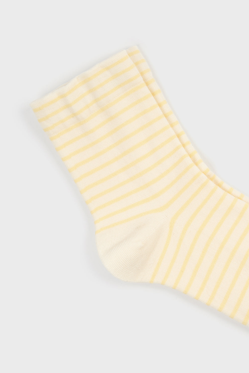 White and yellow thin striped socks_4
