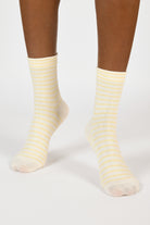 White and yellow thin striped socks_2