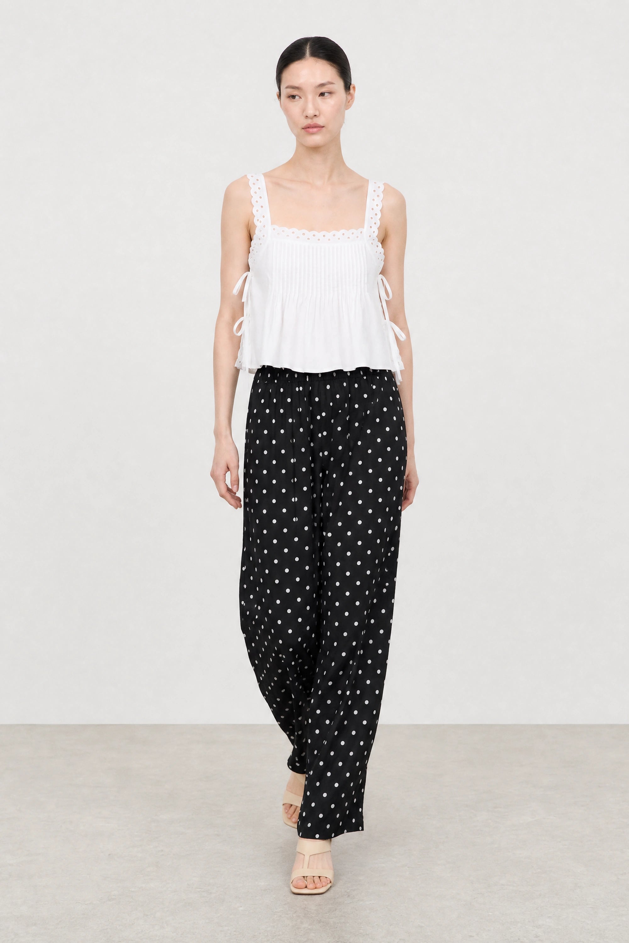 White eyelet trim pleated double tie tank_4
