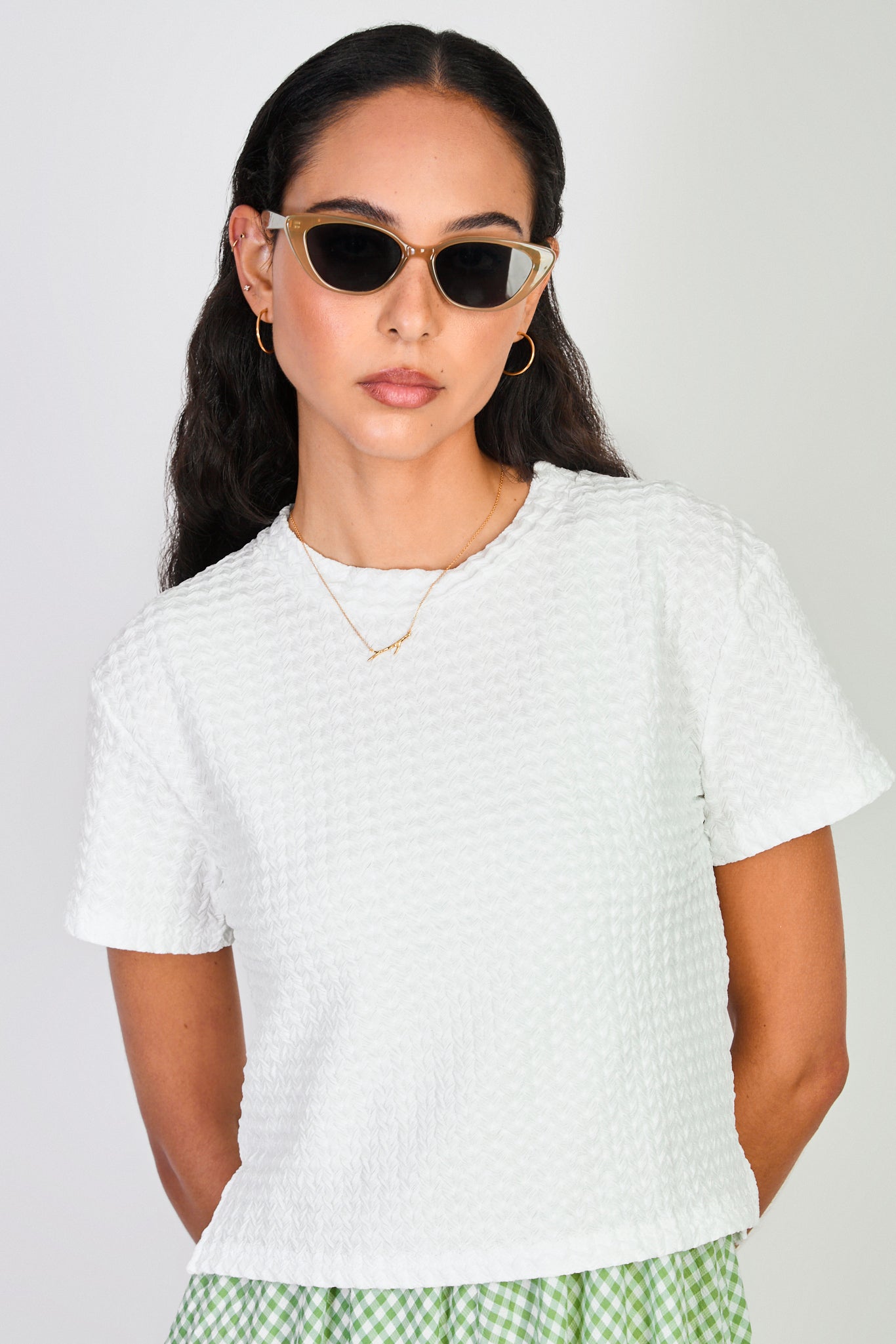White herringbone textures short sleeved top_1