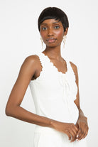 White ruffle trim tie front tank top_1