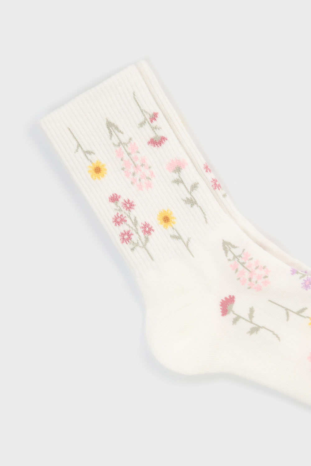 White scattered wild flower socks_4