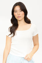 White scoop neck t-shirt_1