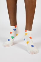 White scribble hearts pop socks_2